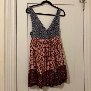 Strappy back sundress from lulus never worn.